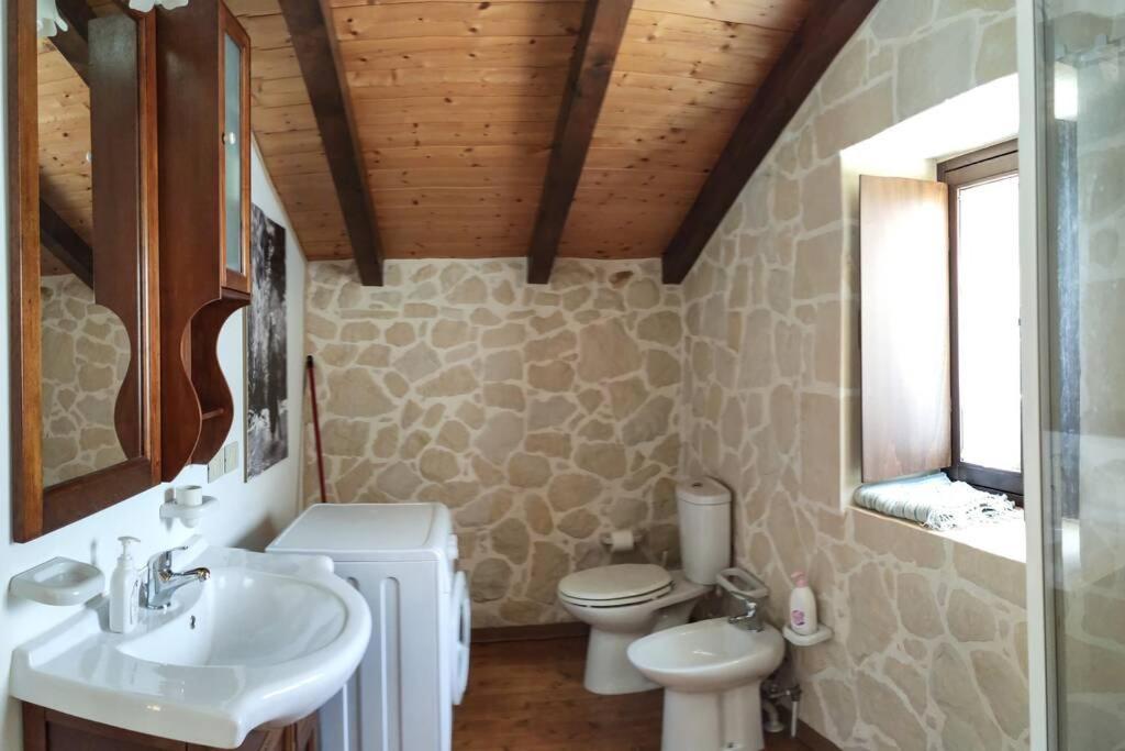 Villa Neli, Palazzolo Acreide, Siracusa, Hot Tub, Wi-Fi & Parking Exterior foto